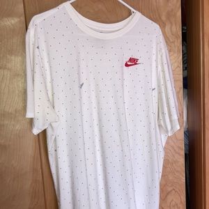 Nike t shirt